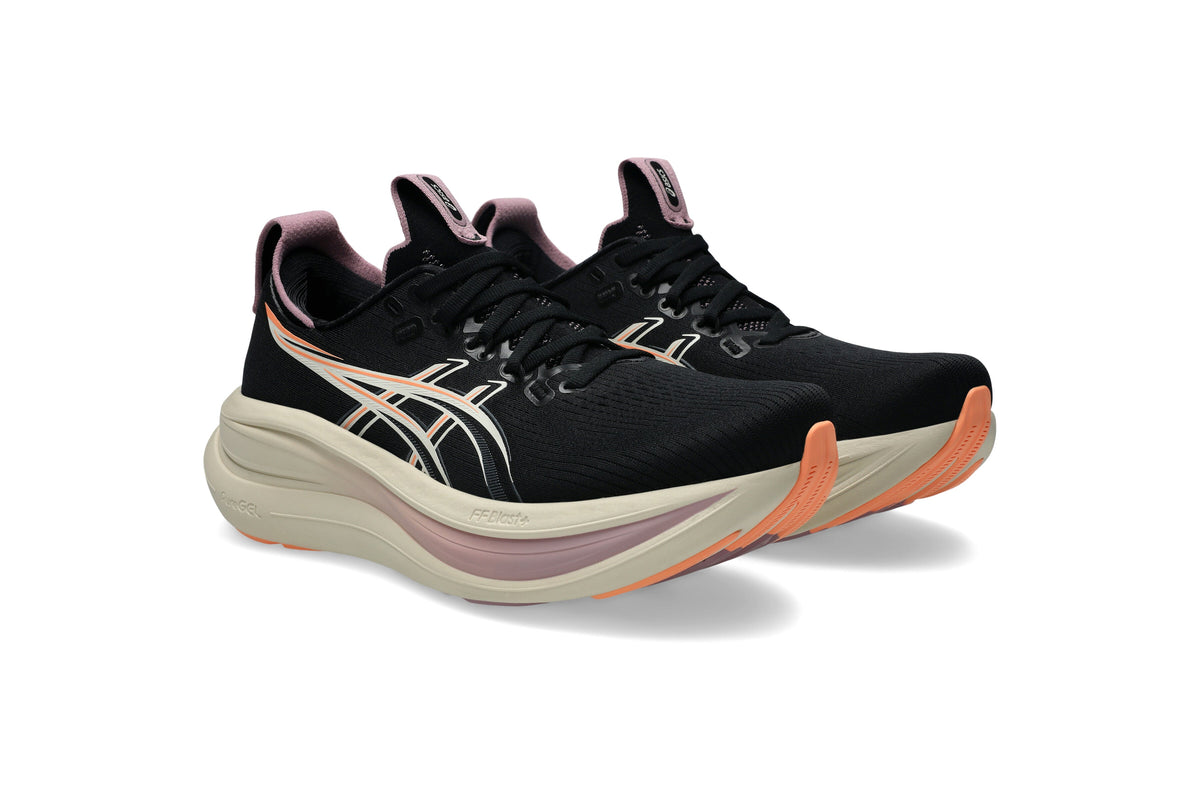 LANÇAMENTO - Tênis de Corrida Asics Gel Nimbus 28 - Preto / Bege / Laranja - Feminino
