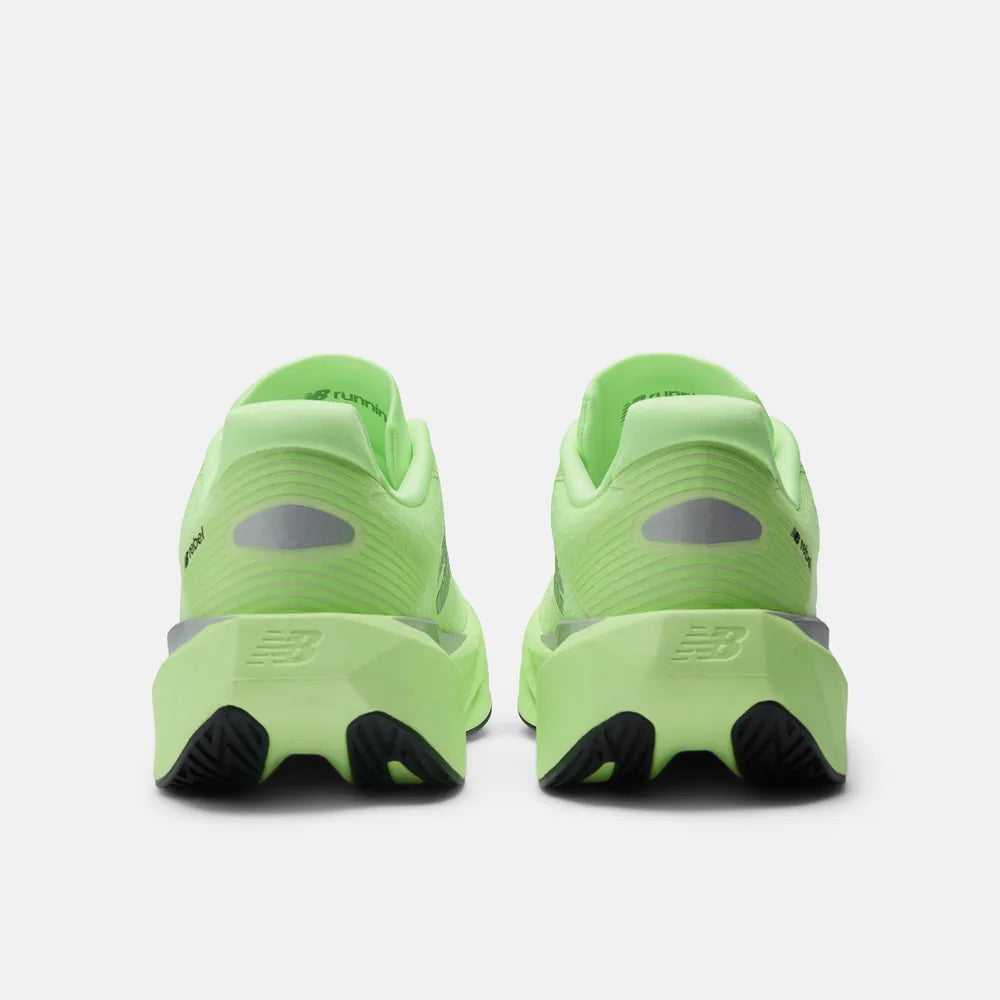 LANÇAMENTO - Tênis de Hyrox New Balance Fuelcell Rebel V5 Verde - Feminino