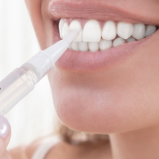 Smile White™ — El Lápiz Blanqueador 4X Más Potente